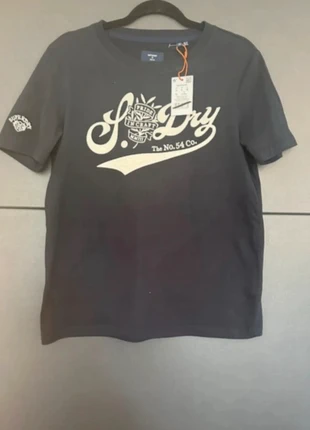NEW Superdry shirt M 100% cotton, merk: Superdry, staat: Nieuw met prijskaartje, maat: M, € 15,00, € 16,45 inclusief Kopersbescherming