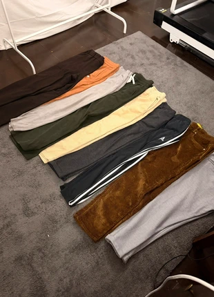 Stock Pantaloni, marca: Minimal, estado: Muito bom, tamanho: M, €25.00, €26.95 inclui Proteção do Comprador