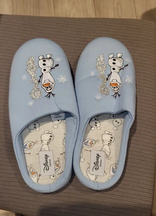 Pantoufles Disney olaf, marque: Disney, état: Neuf sans étiquette, taille: 40, 2,80 €, 3,64 € Protection acheteurs incluse