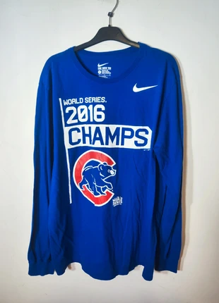 maglietta a maniche lunghe Chicago cubs 2016 world series, marke: Nike, zustand: Sehr gut, größe: L, 20,00 €, 21,70 € inklusive Vinted-Käuferschutz