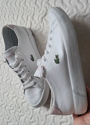 Lacoste blanches 39 – Élégance sportive, marque: Lacoste, état: Très bon état, taille: 39, 40,90 €, 43,65 € Protection acheteurs incluse