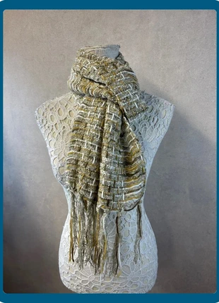 Écharpe dorée et beige à franges – Lot MI30, condition: Very good, €7.10, €8.16 includes Buyer Protection Pro