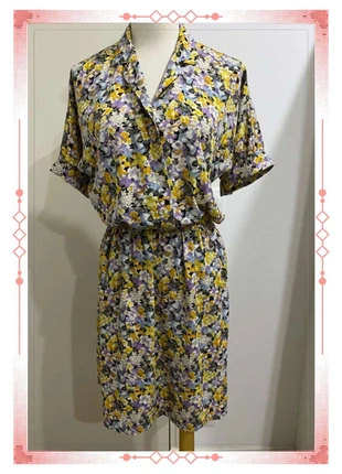 Robe d'été H&M manches courtes motif fleur Taille XS, brand: H&M, condition: Very good, size: XS / 34 / 6, €6.90, €7.95 includes Buyer Protection