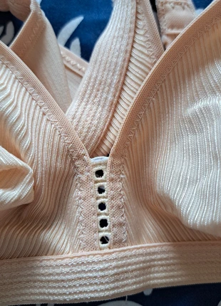 Soutiens-gorge chantelle, marque: Chantelle, état: Très bon état, taille: 90B, 2,20 €, 3,01 € Protection acheteurs incluse