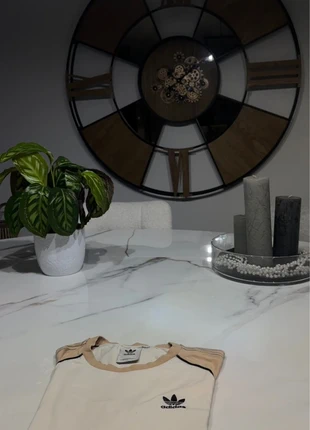 T-shirt Adidas Originals Style Retro - Manches Raglan Beige & Blanc - Logo Trèfle, brand: adidas, condition: Very good, size: S, €8.00, €9.10 includes Buyer Protection