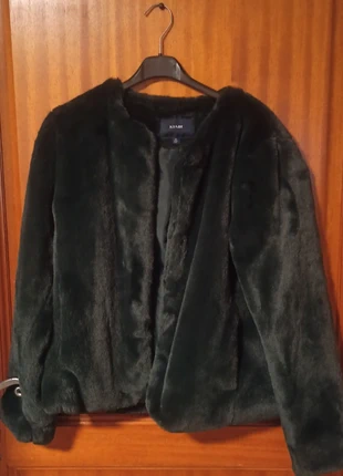Veste courte fourrure synthétique, brand: Kiabi, condition: Very good, size: XL / 42 / 14, €10.00, €11.20 includes Buyer Protection