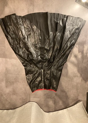 gothic split skirt with zipper, merk: Alternative, staat: Nieuw zonder prijskaartje, maat: S / 36 / 8, € 8,00, € 9,10 inclusief Kopersbescherming