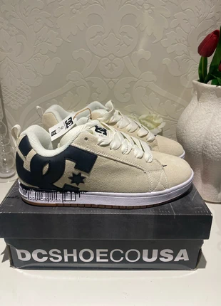 DC Shoes usa 🇺🇸, marque: DC Shoes, état: Neuf avec étiquette, taille: 42, 55,00 €, 58,45 € Protection acheteurs incluse