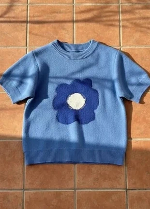 Pull bleu fleur brodée, manches courtes, taille S, maille douce casual chic, brand: maribelle, condition: Very good, size: S / 36 / 8, €34.99, €37.44 includes Buyer Protection Pro