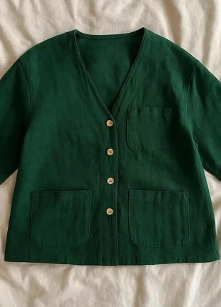 Chemise verte en coton manches courtes avec poches et boutons bois, brand: Émeraude & Brise, condizioni: Ottime, taglia: M / IT 42 / EU 38, €34.99, €37.44 include la Protezione acquisti