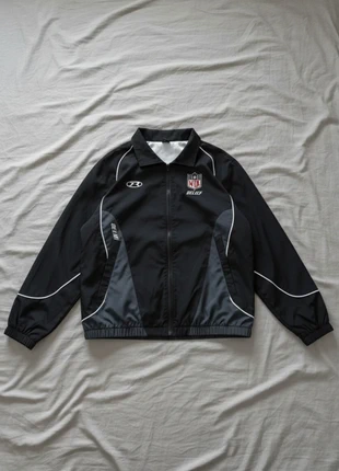 Veste coupe-vent noire style hockey vintage 2000s, marque: Vintage Dressing, état: Très bon état, taille: L, 44,99 €, 47,94 € Protection acheteurs incluse