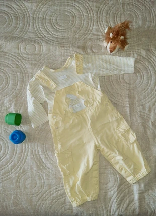 Salopette Chicco 9 mesi, brand: Chicco, condizioni: Buone, taglia: 9-12 mesi / 74 cm, €3.00, €3.85 include la Protezione acquisti