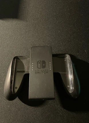 Joy-con grip pour switch 1, brand: Nintendo, condition: Satisfactory, €7.00, €8.05 includes Buyer Protection