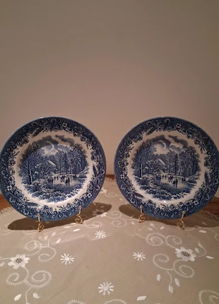 2 assiettes churchill england, marque: ENGLAND, état: Bon état, 10,00 €, 11,20 € Protection acheteurs (Pro) incluse