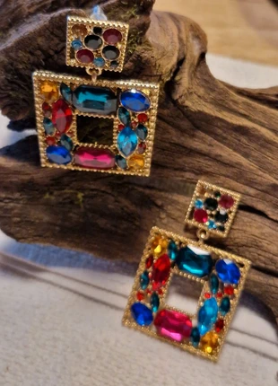 Boucles éclatantes, marke: Aki, zustand: Neu, 12,00 €, 13,30 € inklusive Vinted-Käuferschutz