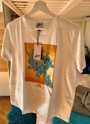 T-shirt OVS Art Collection Van Gogh “Irises” originale nuova, marca: OVS, estado: Novo com etiquetas, tamanho: M / 38 / 10, €10.00, €11.20 inclui Proteção do Comprador