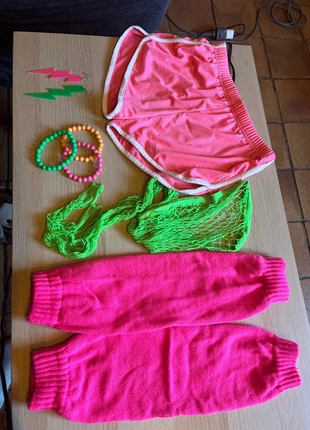 Déguisement années 80, marque: Amazon, état: Très bon état, taille: M / 38 / 10, 7,00 €, 8,05 € Protection acheteurs incluse