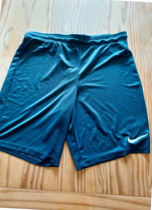 Short Nike Dri-Fit. Bleu , logo brodé blanc. Taille M ., marke: Nike, zustand: Gut, größe: M, 5,00 €, 5,95 € inklusive Vinted-Käuferschutz