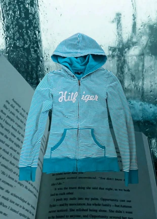 Vintage zip up hoodie tommy hilfiger, merk: Tommy Hilfiger, staat: Heel goed, maat: S / 36 / 8, € 20,00, € 21,70 inclusief Kopersbescherming
