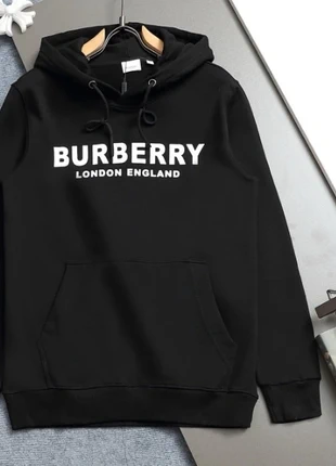 Moletom estampado, merk: Burberry, staat: Heel goed, maat: L, € 35,00, € 37,45 inclusief Kopersbescherming
