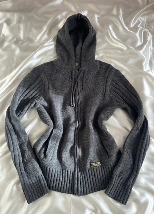 Cardigan full zip à capuche en laine knitted à torsades - y2k style, marca: Top Vintage, estado: Muito bom, tamanho: L / 40 / 12, €21.00, €22.75 inclui Proteção do Comprador Pro