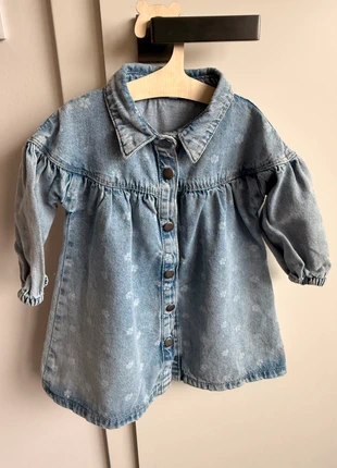 Robe jeans boutons fleurs 🌸, marca: Zeeman, estado: Nuevo sin etiquetas, tamaño: 18-24 meses / 86 cm, 10,00 €, 11,20 € Protección al comprador incluida