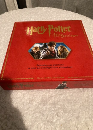 Jeu de société Harry Potter : Le jeu des sortilèges, marque: playBac, état: Comme neuf, 10,00 €, 11,20 € Protection acheteurs incluse