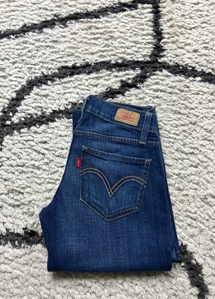 Jean Levi’s 524 Too Super Low W23 Bleu J5353, marque: Levi's, état: Très bon état, taille: XS / 34 / 6, 15,60 €, 17,08 € Protection acheteurs (Pro) incluse