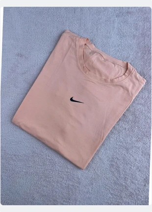 Tee shirt Nike rose, brand: Nike, condition: Very good, size: L, €14.50, €15.93 includes Buyer Protection