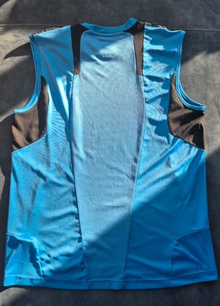 Mouwloos sportshirt Adidas (mt L), brand: adidas, condizioni: Ottime, €3.00, €3.85 include la Protezione acquisti