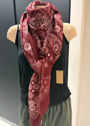 foulard bandana bordeaux, état: Très bon état, 14,00 €, 15,40 € Protection acheteurs (Pro) incluse