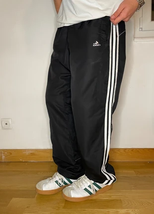 TrackPant Parachute Adidas Noir Vintage | XL, marca: adidas, estado: Muito bom, tamanho: XL, €24.00, €25.90 inclui Proteção do Comprador