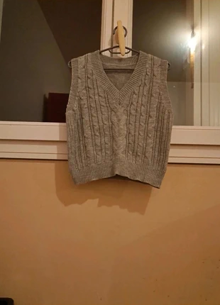 Pull sans manches Shein gris – Chic & léger – Taille 36, brand: Shein, condizioni: Nuovo senza cartellino, taglia: S / IT 40 / EU 36, €6.00, €7.00 include la Protezione acquisti