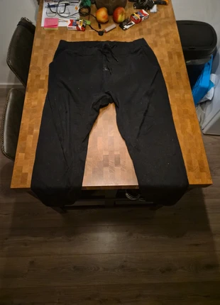 Southpole broek, brand: Southpole, condizioni: Discrete, taglia: XL, €3.00, €3.85 include la Protezione acquisti