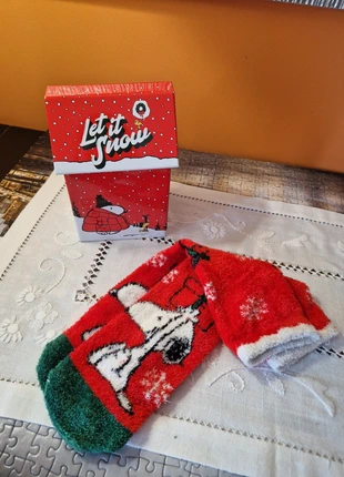 Meias de natal "Snoopy Gift" + caixa metal | chaussettes de Noël, merk: Snoopy, staat: Nieuw met prijskaartje, maat: S | 35–38, € 15,00, € 16,45 inclusief Kopersbescherming