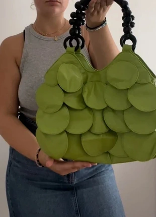 Sac à main femme à volants vert style 2000´s, état: Très bon état, 16,00 €, 17,50 € Protection acheteurs incluse