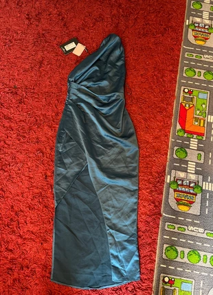 Satin one shoulder evening dress size 6, brand: PrettyLittleThing, condition: New with tags, size: XS / 6, £2.99, £3.84 includes Buyer Protection