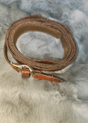 Cinturón de mujer, de color marrón, de medidas de 100cm, marque: boutique, état: Très bon état, taille: 100 cm, 17,95 €, 19,55 € Protection acheteurs incluse