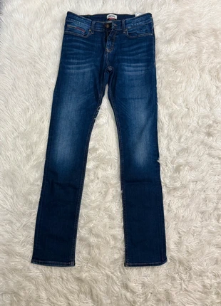 Jeans hilfiger neuf bleu foncé taille S/M, marke: Hilfiger Denim, zustand: Neu, größe: M, 13,00 €, 14,35 € inklusive Vinted-Käuferschutz