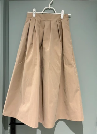 Jupe beige midi, marque: Beige, état: Très bon état, taille: S / 36 / 8, 12,00 €, 13,30 € Protection acheteurs incluse