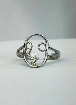 Bague Visage Abstrait Argenté Ajustable En Acier Inoxydable, brand: CHROME, condizioni: Ottime, taglia: Regolabile, €2.50, €3.33 include la Protezione acquisti Pro
