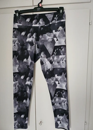 Legging sport adidas, marque: adidas, état: Très bon état, taille: M / 38 / 10, 3,00 €, 3,85 € Protection acheteurs incluse