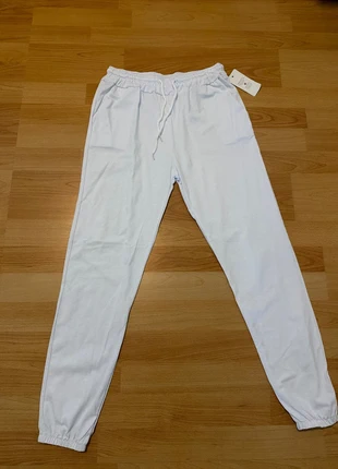 Traininghose, merk: Made In Italy, staat: Nieuw met prijskaartje, maat: Universele maat, € 7,00, € 8,05 inclusief Kopersbescherming