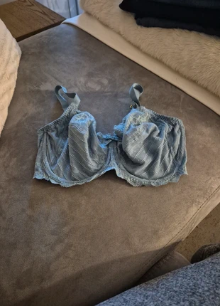 Soutien 90G chantelle, marque: Chantelle, état: Neuf sans étiquette, taille: 90G, 15,00 €, 16,45 € Protection acheteurs incluse