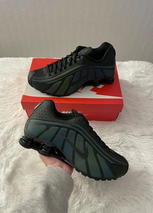 Nike Shox R4 Black Seaweed - 44,5, marque: Nike, état: Neuf avec étiquette, taille: 44,5, 105,00 €, 110,95 € Protection acheteurs incluse