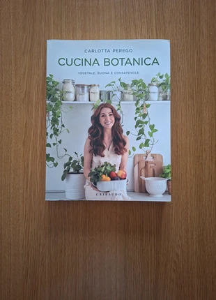 Libro cucina botanica, condizioni: Nuovo senza cartellino, €12.00, €13.30 include la Protezione acquisti