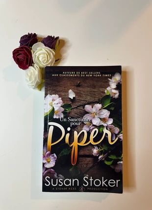 Livre Un sanctuaire pour Piper écrit par Susan Stoker, en bon état 💕, staat: Goed, € 8,00, € 9,10 inclusief Kopersbescherming