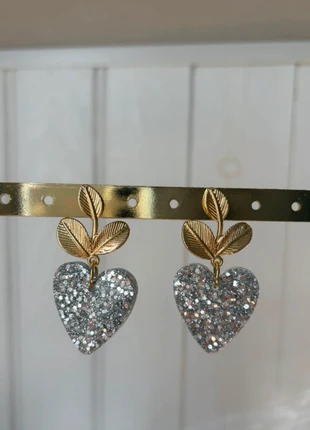 Boucles d’oreilles cœur argenté, marque: Easy Clothes, état: Neuf avec étiquette, 7,00 €, 8,05 € Protection acheteurs incluse