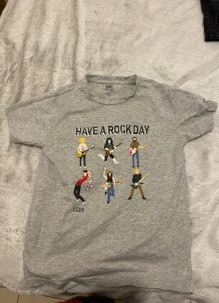 T-shirt manches courtes, brand: Lodger, condition: Very good, size: 12 years / 152 cm, €1.00, €1.75 includes Buyer Protection