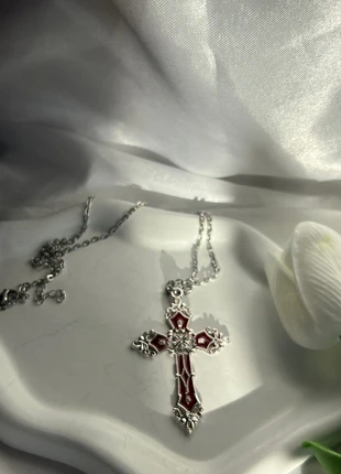 Vintage necklace Red Cross, merk: Vintage Dressing, staat: Nieuw zonder prijskaartje, € 7,90, € 9,00 inclusief Kopersbescherming Pro